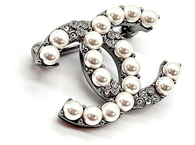 Chanel Spilla con perle e cristallo - vista 5