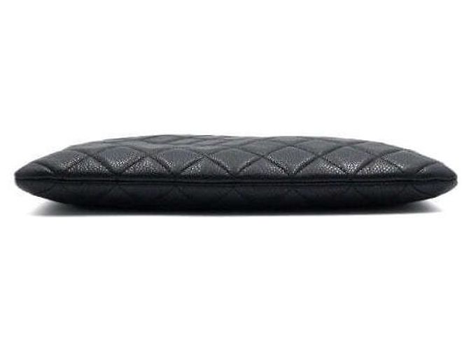 Chanel Bolsa Clutch CC Classic New Medium em Caviar Preto com banho de Ouro - vista 6