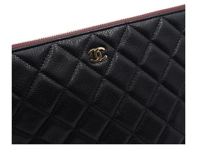 Chanel Bolsa Clutch CC Classic New Medium em Caviar Preto com banho de Ouro - vista 8