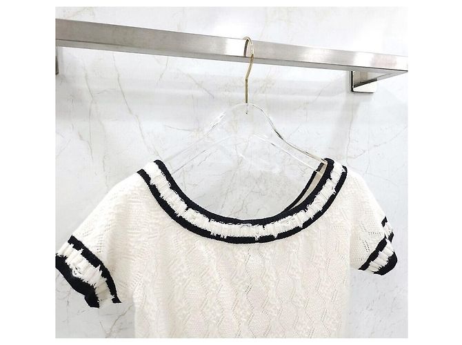 Chanel Crop Top aus Strick mit kurzen Ärmeln Silber - Ansicht 3