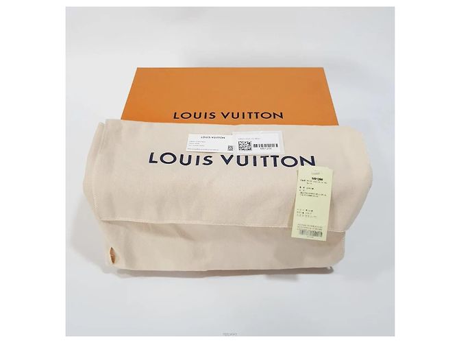 Noe Louis Vuitton Borsa a Spalla Nano Noé Marrone - vista 9