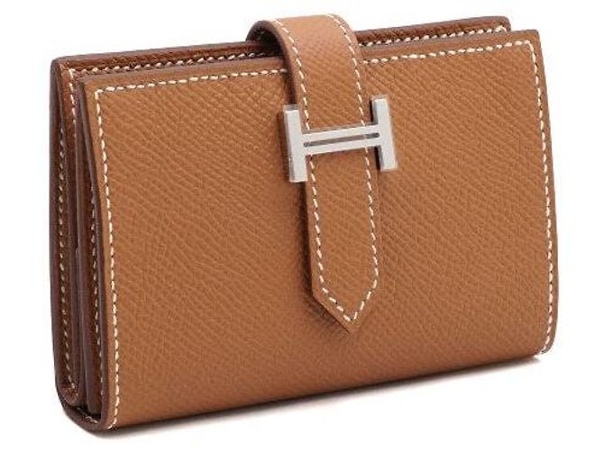 Hermès Goldener kompakter Kartenhalter mit silberner Hardware - Ansicht 3