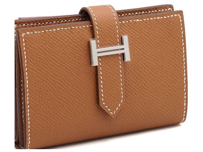 Hermès Goldener kompakter Kartenhalter mit silberner Hardware - Ansicht 4