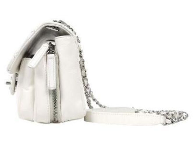 Chanel Bolsa de ombro com aba acolchoada branca Branco - vista 2