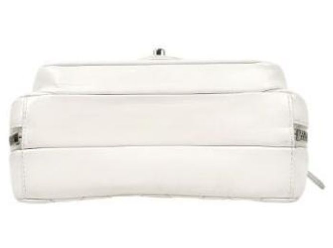 Chanel Bolsa de ombro com aba acolchoada branca Branco - vista 4