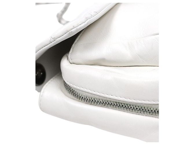 Chanel Bolsa de ombro com aba acolchoada branca Branco - vista 6