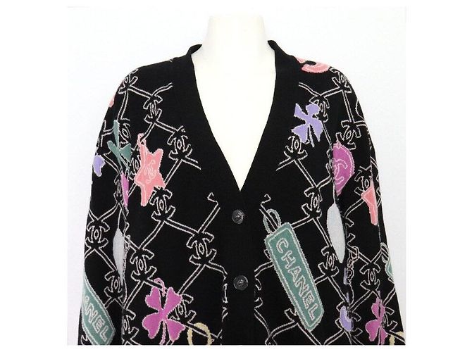 Chanel Schwarzer mehrfarbiger Kaschmir-Cardigan mit Coco-Logo - Ansicht 2
