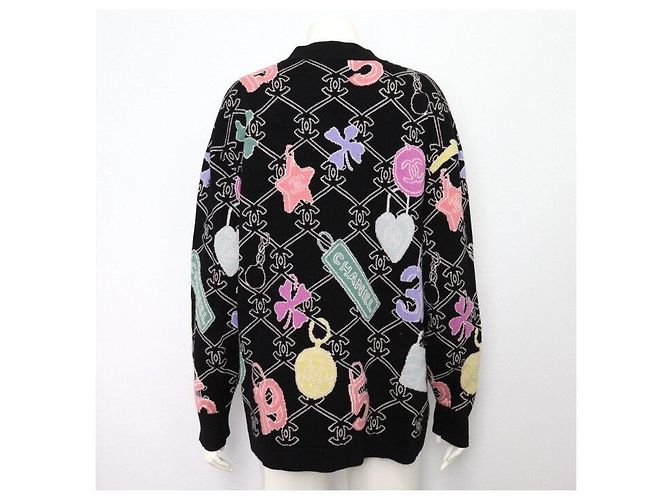 Chanel Schwarzer mehrfarbiger Kaschmir-Cardigan mit Coco-Logo - Ansicht 4