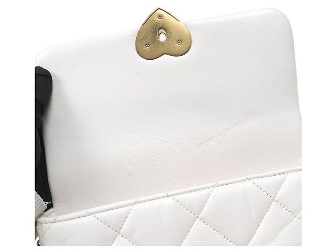 Chanel Borsa a tracolla White Heart Turnlock Bianco - vista 10