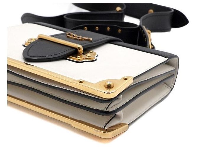 Prada Borsa a tracolla City in pelle con borchie logo dorate Multicolore - vista 10
