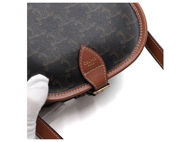 Céline Borsa a tracolla e a spalla Triomphe Polko Medium - vista 12
