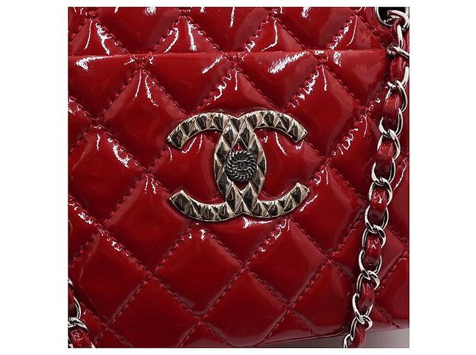 Chanel Rote Mademoiselle Bowling Bag aus Lackleder mit Silberkette - Ansicht 10
