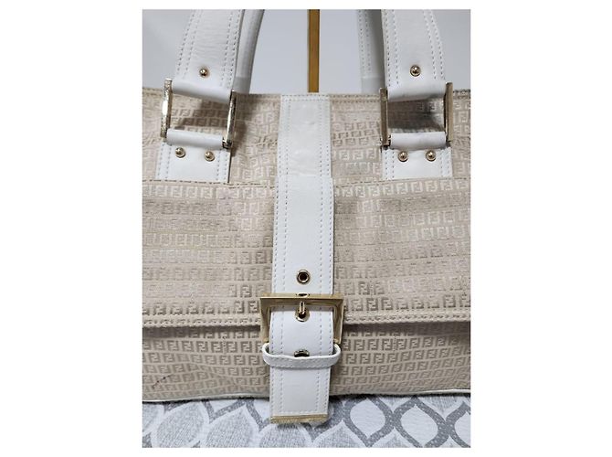 FENDI Vintage Zucca Schultertasche aus Canvas Beige/Cream Roh - Ansicht 11