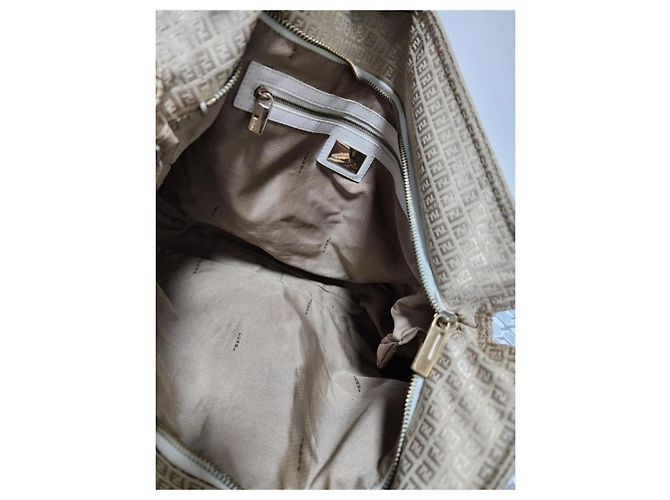 FENDI Vintage Zucca Schultertasche aus Canvas Beige/Cream Roh - Ansicht 2