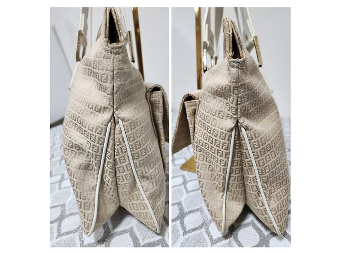 FENDI Vintage Zucca Schultertasche aus Canvas Beige/Cream Roh - Ansicht 7