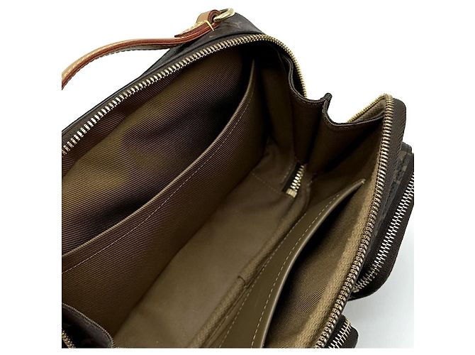 Louis Vuitton Borsa a tracolla Utility Monogram Nero - vista 9