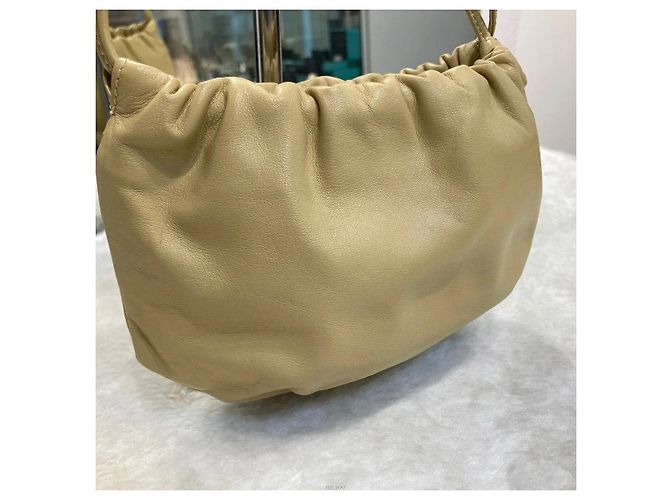 Bottega Veneta Mini borsa Cross Bulb in pelle beige Marrone - vista 2