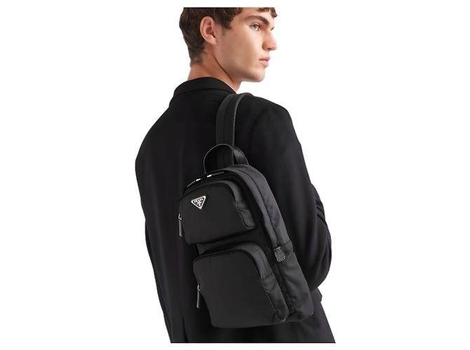 Prada Zaino a tracolla in Re-Nylon Nero - vista 9