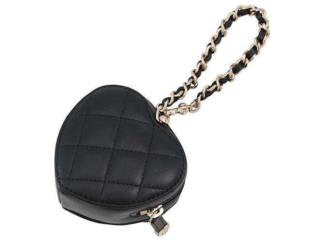 Charm per borsa Chanel Matelassé Heart Nero - vista 3