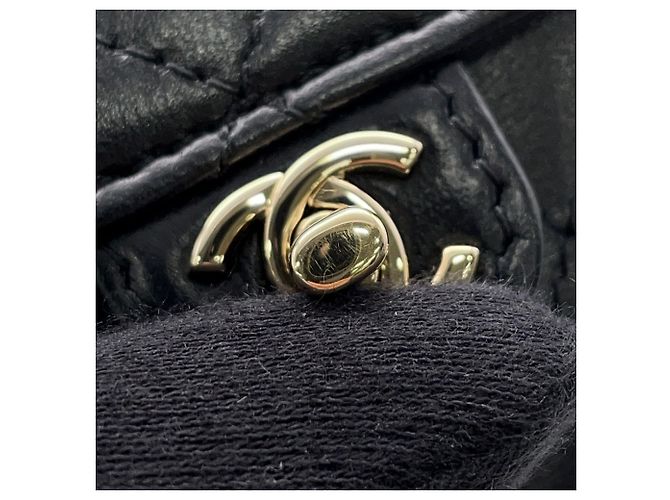 Charm per borsa Chanel Matelassé Heart Nero - vista 7