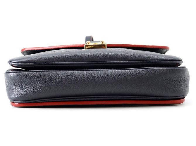 Borsa Louis Vuitton Monogram Empreinte Pochette Métis MM Rosso - vista 3