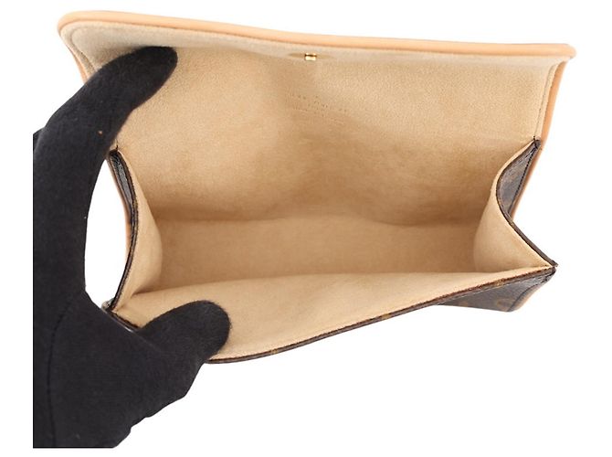 Louis Vuitton Monogram Pochette Florentine Marrone - vista 6