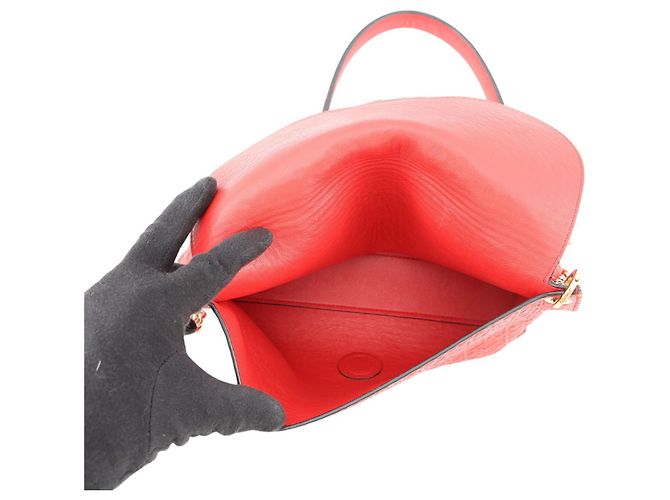 Borsa a tracolla in pelle Loewe Avenue Anagram Rosso - vista 5