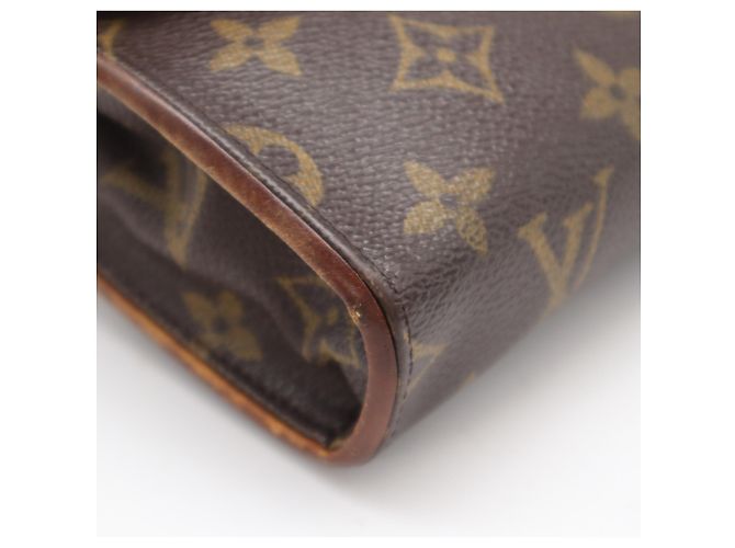 Borsa a tracolla Louis Vuitton Monogram Pochette Florentine Marrone Beige Monogramma - vista 11