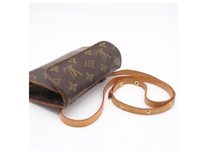 Borsa a tracolla Louis Vuitton Monogram Pochette Florentine Marrone Beige Monogramma - vista 9