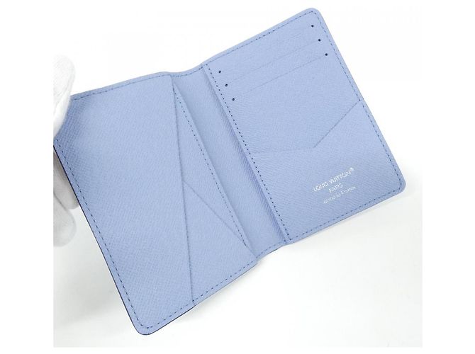 Louis Vuitton Taiga Rama Organizer de Poche M14112 Blu chiaro - vista 3
