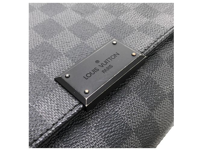 Borsa a tracolla Louis Vuitton Damier Graphite District PM Damier ebene - vista 5