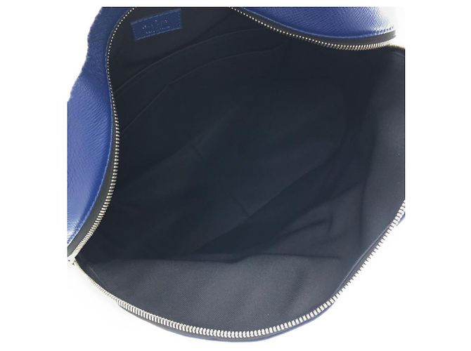 Zaino Louis Vuitton Taiga Discovery Blu - vista 9