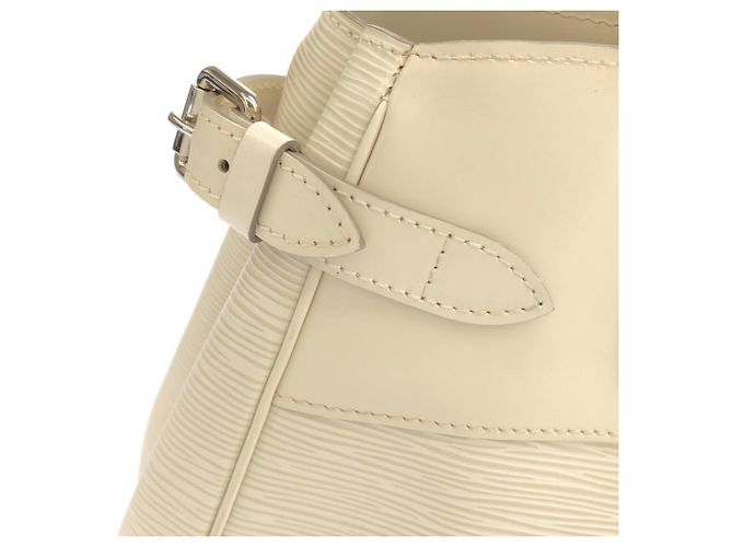 Borsa Louis Vuitton Epi Passy PM Bianco sporco - vista 4