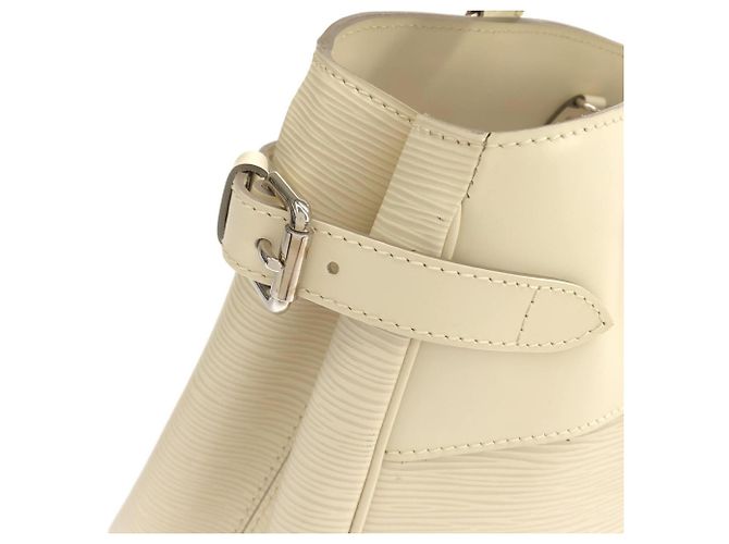 Louis Vuitton Epi Passy PM Handtasche Aus weiß - Ansicht 4