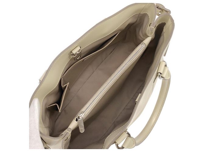 Louis Vuitton Epi Passy PM Handtasche Aus weiß - Ansicht 8