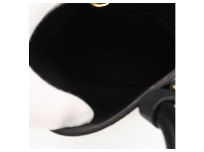 Borsa Louis Vuitton Taurillon City Steamer PM Noir Nero - vista 16