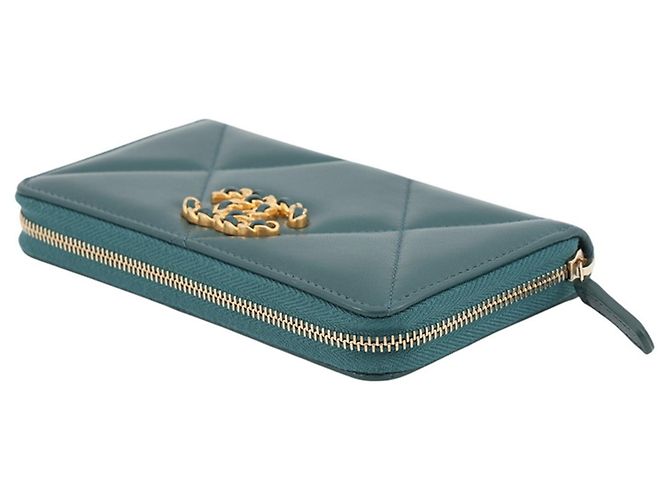 Chanel Long Wallet aus dunkelgrünem Leder - Ansicht 2