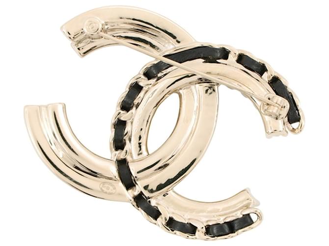 Spilla Chanel con il logo Coco Nero D'oro - vista 3