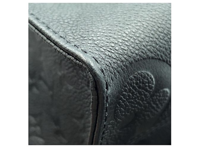 Borsa Louis Vuitton Monogram Empreinte OnTheGo PM Nero - vista 8
