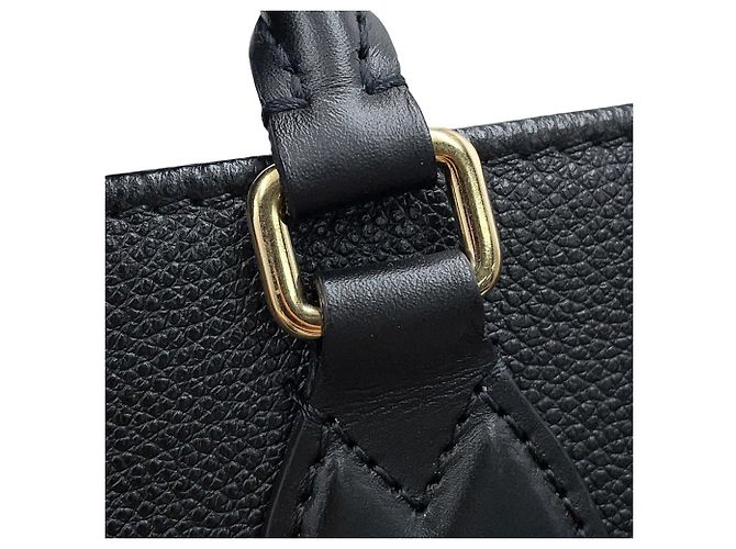 Borsa Tote Louis Vuitton Monogram Empreinte OnTheGo GM Nero - vista 11
