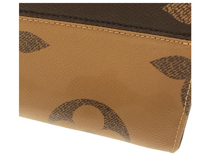 Borsa Louis Vuitton Monogram Giant OnTheGo GM Marrone - vista 3