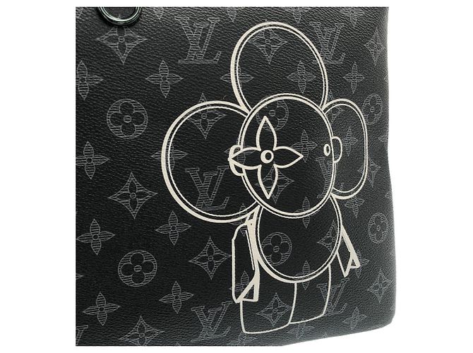 Louis Vuitton Monogram Eclipse Pochette Apollo Negro - vista 4