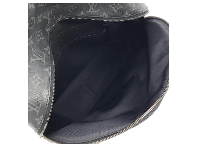 Zaino Louis Vuitton Monogram Eclipse Nero - vista 10