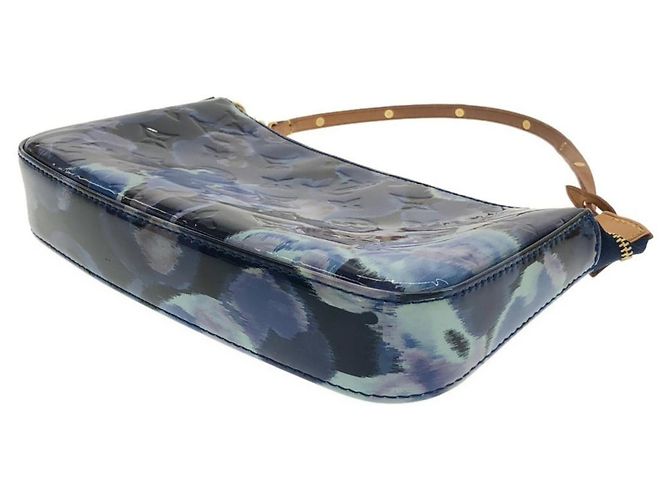 Pochette Accessoires Louis Vuitton Monogram Vernis Flower Ikat Blu - vista 3
