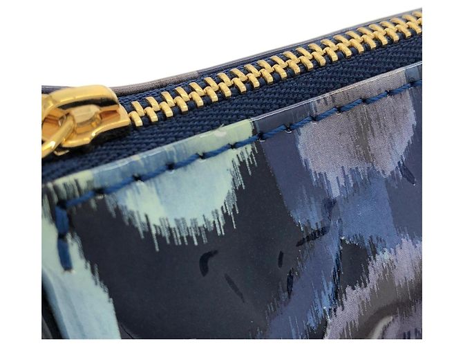 Pochette Accessoires Louis Vuitton Monogram Vernis Flower Ikat Blu - vista 4