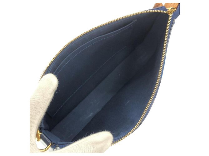 Pochette Accessoires Louis Vuitton Monogram Vernis Flower Ikat Blu - vista 9