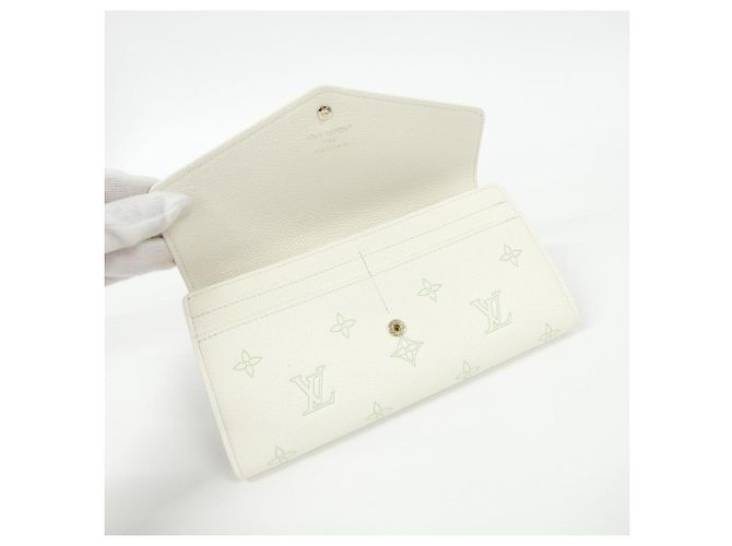 Louis Vuitton Bicolor Monogram Empreinte Portefeuille Sarah Wallet White Green - view 3