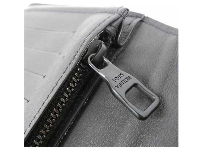 Portafoglio Louis Vuitton Taurillon Monogram Brazza Nero - vista 6