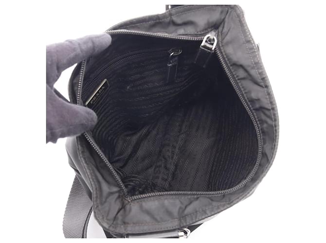 Saffiano Prada Triangle Logo Schultertasche Schwarz - Ansicht 3