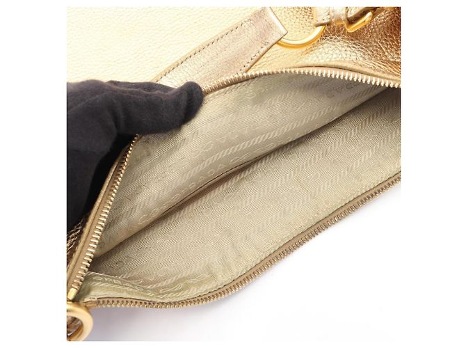 Borsa a tracolla in pelle dorata VIT.DAINO Prada D'oro - vista 5